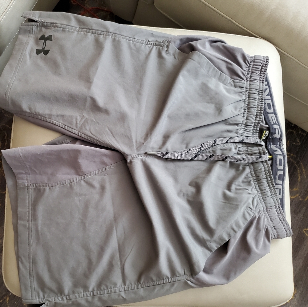 Under Armour Med Shorts